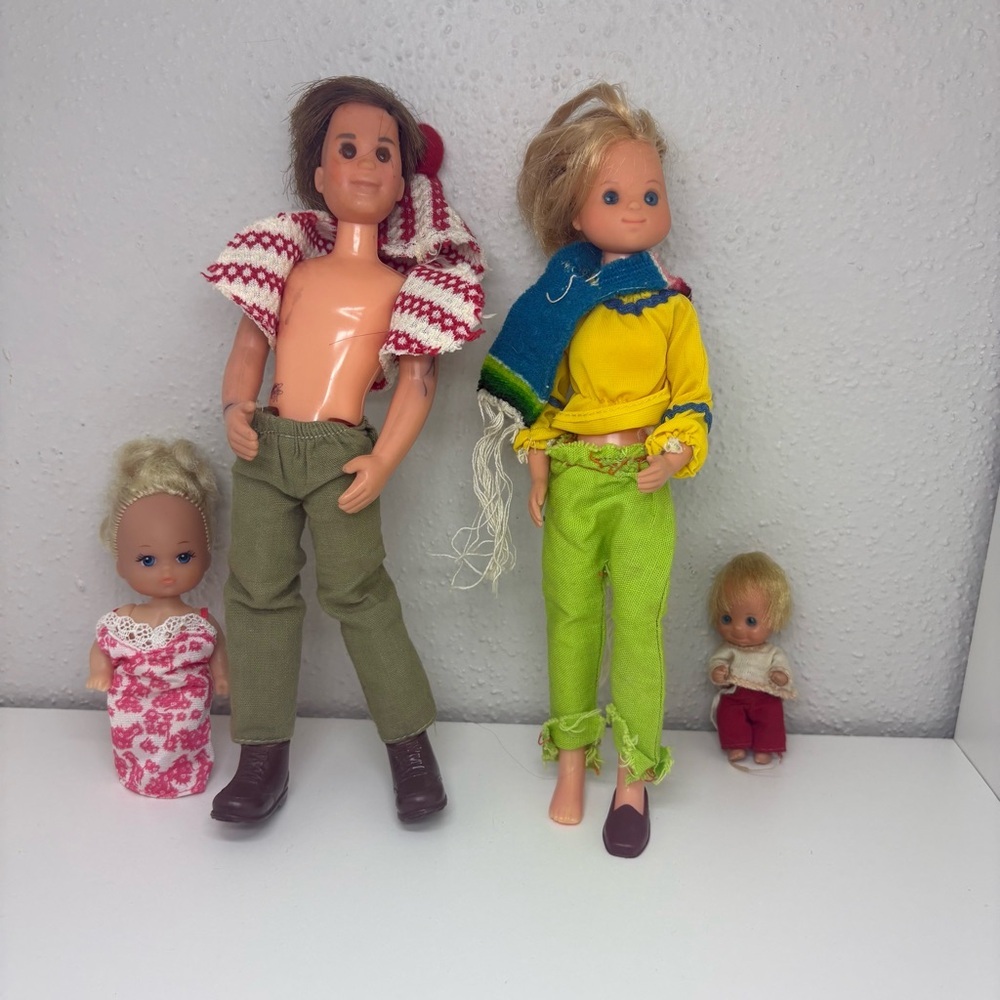 SUNSHINE FAMILY LITTLE SWEETS Baby Boy Dolls with Clothes 1973 Mattel lot